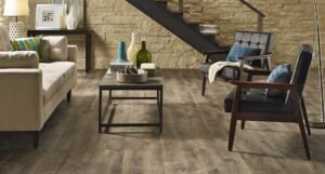 woonkamer donkere houten vloer