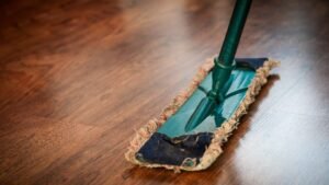 3 schoonmaaktips houten vloer